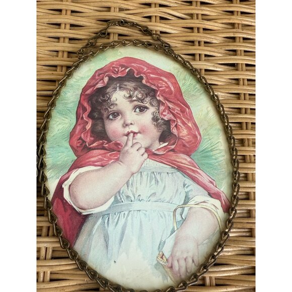 Vintage 80's Pair Victorian Girls, St Bernard Dog Brass Chain Frame Wall Decor - Picture 4 of 13